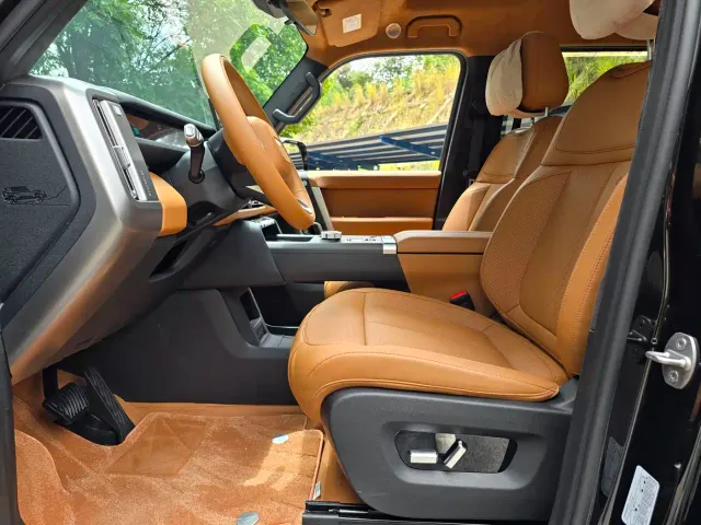 iCAR V27 — Фото автомобиля 12