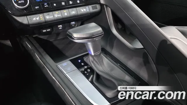 Hyundai Avante — Фото автомобиля 12