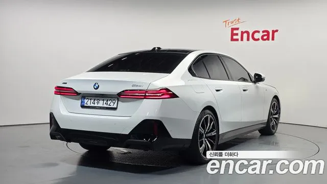 BMW 5-Series 5 серия (G60) 530i xDrive M Sport — Фото автомобиля 2