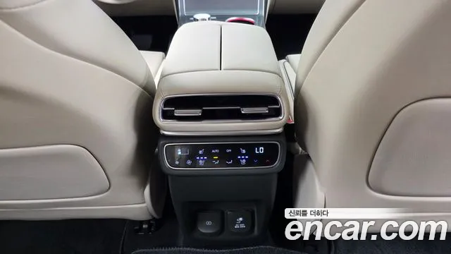 Genesis GV80 2.5T Бензин 2WD — Фото автомобиля 16