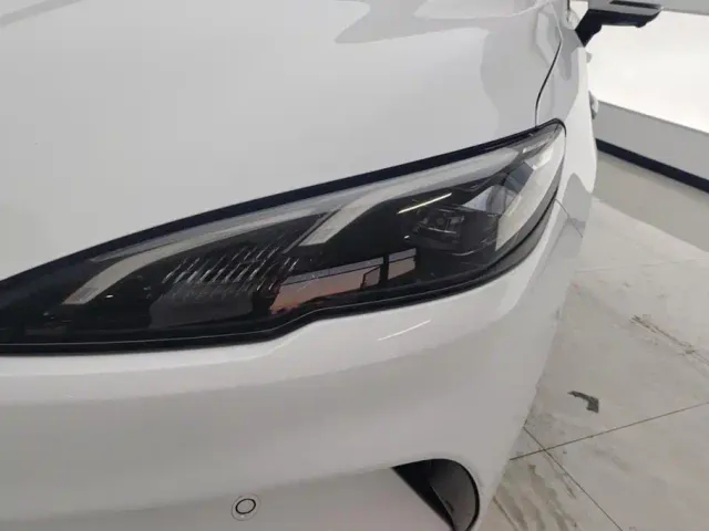 BYD Seal 05 DM-i — Фото автомобиля 5