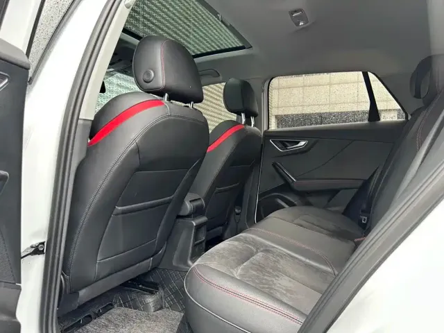 Audi Q2L — Фото автомобиля 13