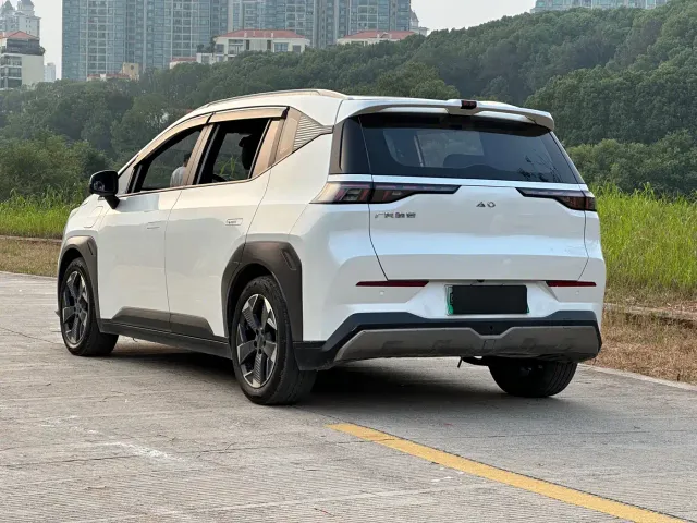 GAC Aion Y — Фото автомобиля 11