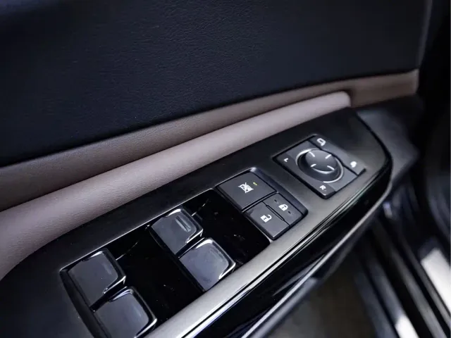 Lexus ES — Фото автомобиля 24