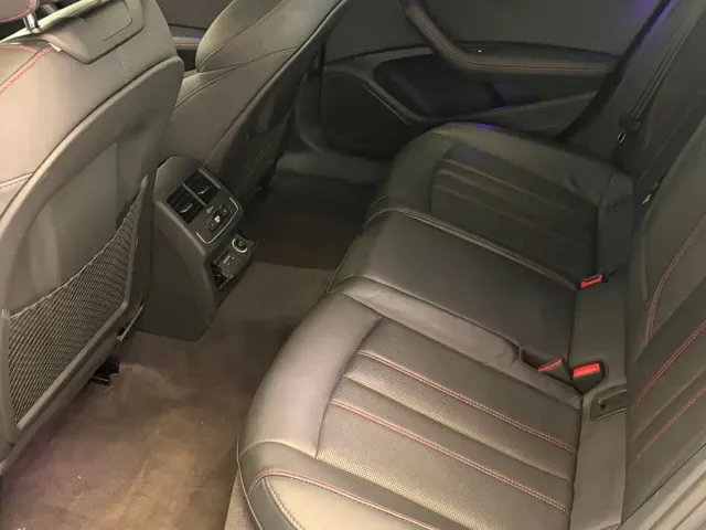 Audi A4L — Фото автомобиля 7