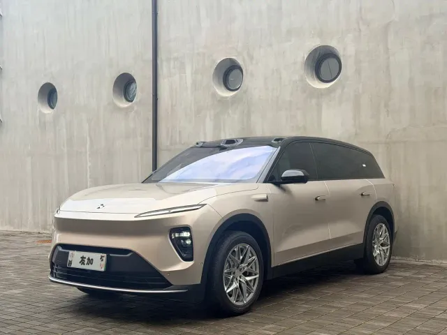 Фотография автомобиля — Nio ES8