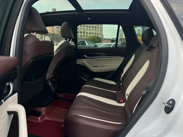 Geely Xingyue L — Фото автомобиля 22