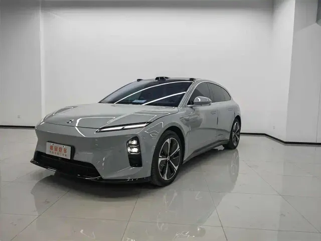 Фотография автомобиля — Nio ET5 Touring