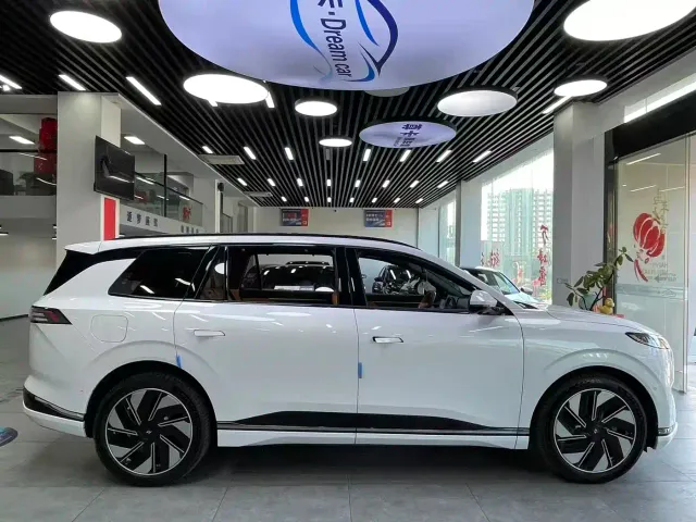 Dongfeng eπ 008 — Фото автомобиля 11