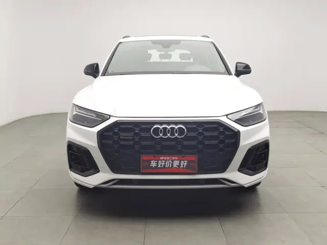 Audi Q5L — Фото автомобиля 3