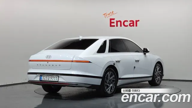Hyundai Grandeur GN7 — Фото автомобиля 2