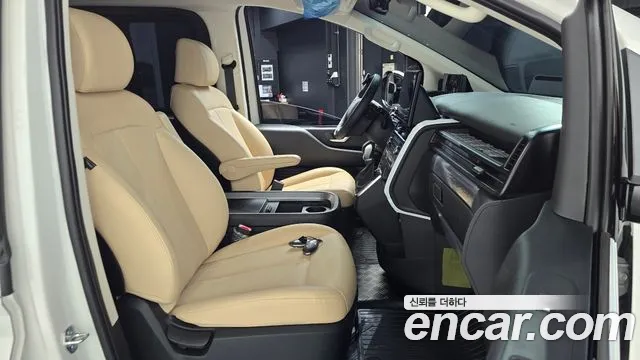 Hyundai Staria New — Фото автомобиля 16