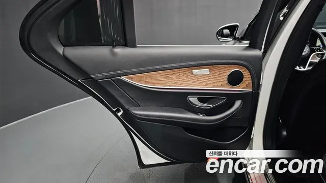 Mercedes-Benz E-Class W213 — Фото автомобиля 13