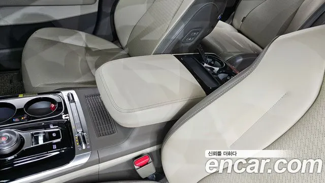 Kia Canival Carnival 4 поколение Бензин 9 мест Hi-Limousine — Фото автомобиля 30