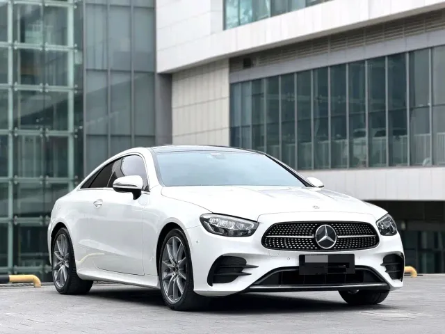 Mercedes-Benz Mercedes-Benz E-Class (Import) 2021 E 260 Coupe — Фото автомобиля 2