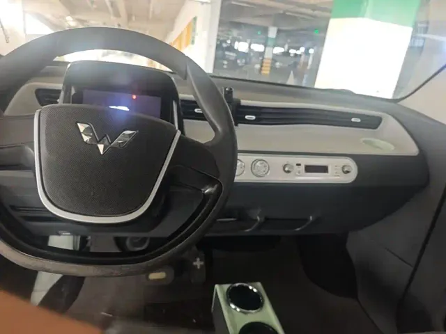 Wuling Hongguang Mini EV — Фото автомобиля 5