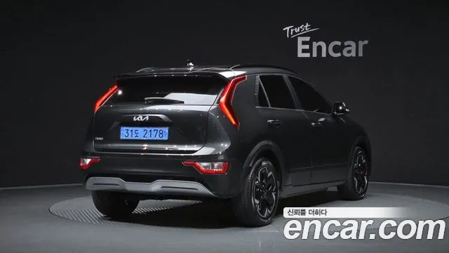 Kia Niro New — Фото автомобиля 2