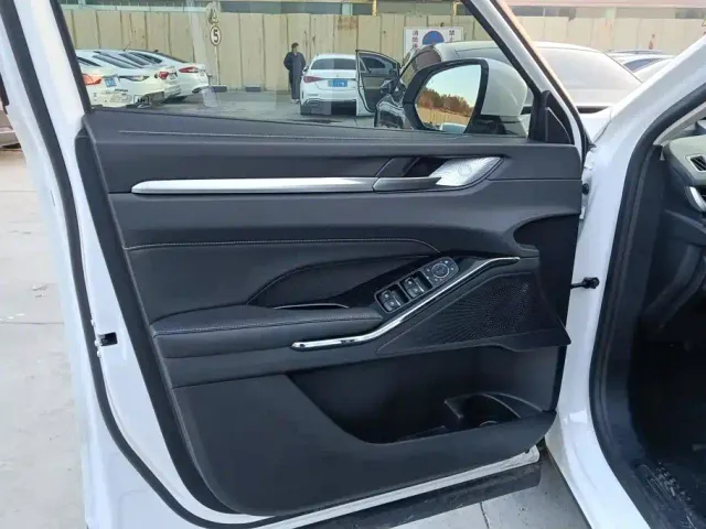 Haval H6 — Фото автомобиля 7