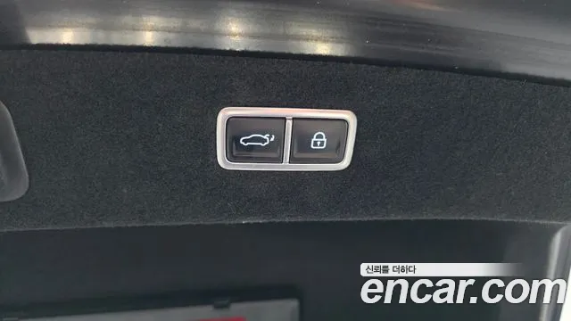 Genesis G90 Бензин 3.5 турбо AWD — Фото автомобиля 30