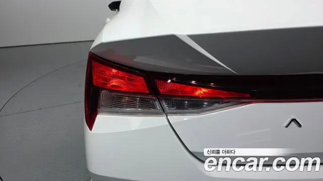 Hyundai Avante CN7 — Фото автомобиля 8