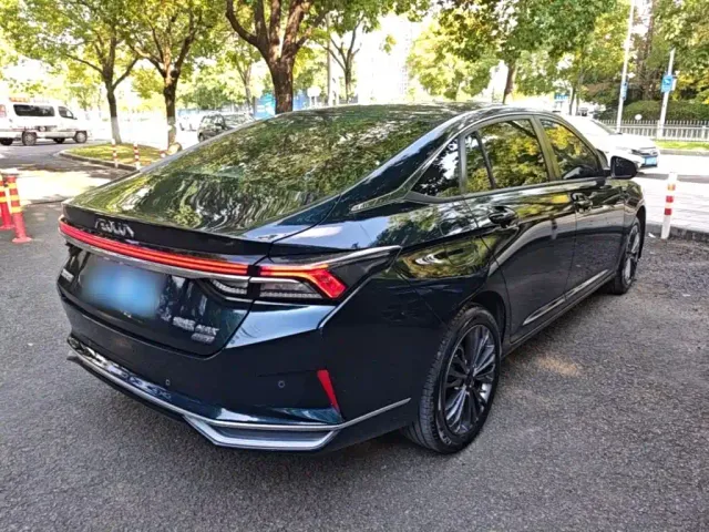 Dongfeng Yixuan MAX — Фото автомобиля 6