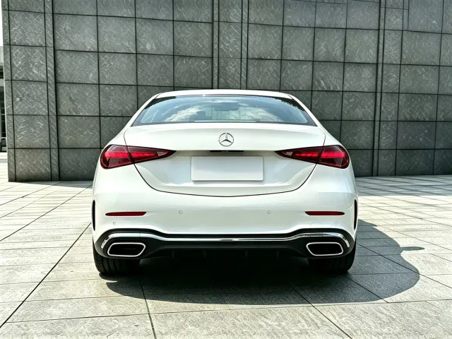 Mercedes-Benz C-Class — Фото автомобиля 15