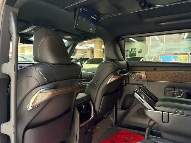 Toyota Alphard — Фото автомобиля 22