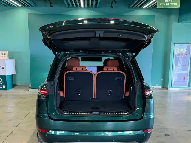 Li Auto L9 — Фото автомобиля 6