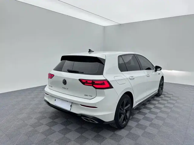 Volkswagen Golf — Фото автомобиля 6