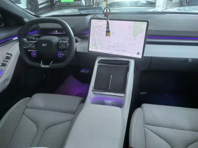 Xpeng P7 — Фото автомобиля 6