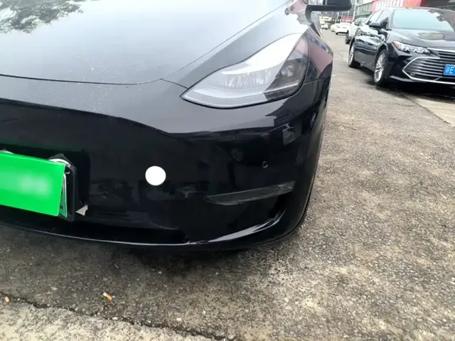 Tesla Model Y 2021 Standard Range Rear-Wheel Drive — Фото автомобиля 23