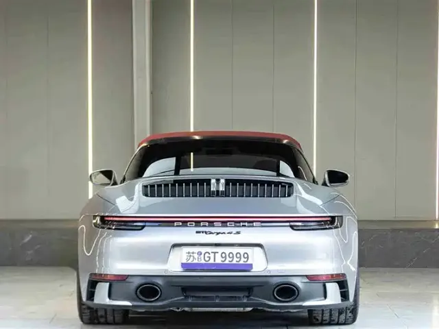 Porsche 911 — Фото автомобиля 9