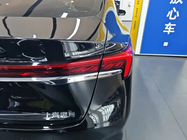 Buick LaCrosse — Фото автомобиля 7