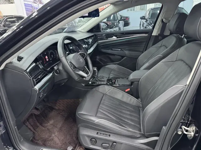 Volkswagen Passat — Фото автомобиля 4
