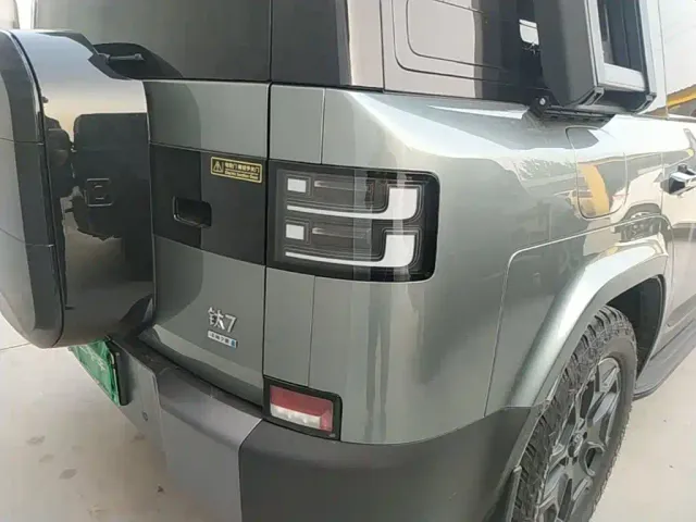 BYD FangChengBao Titanium 7 — Фото автомобиля 7