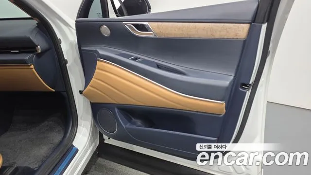Genesis GV80 — Фото автомобиля 13