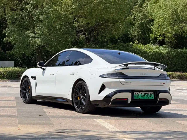 Xiaomi SU7 — Фото автомобиля 11