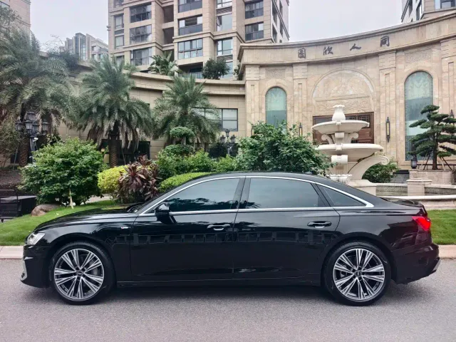 Audi A6L — Фото автомобиля 4