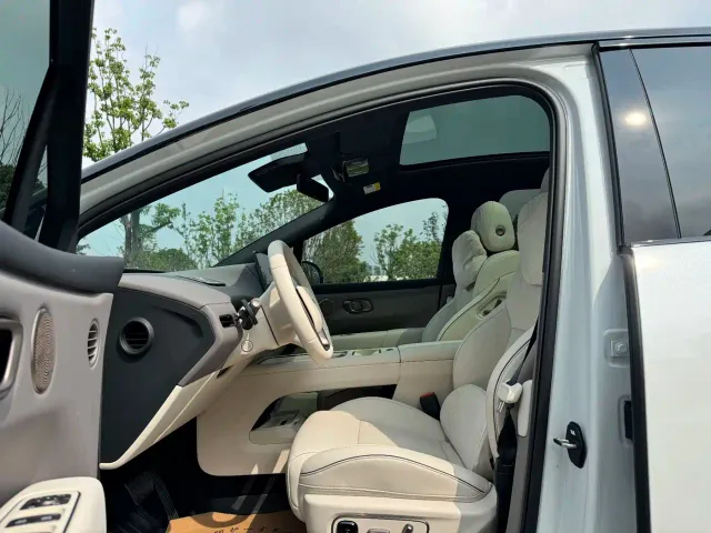 Li Auto i6 — Фото автомобиля 15