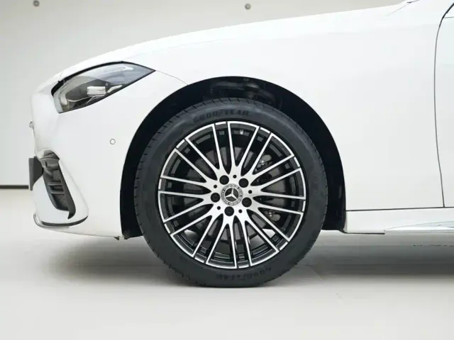 Mercedes-Benz C-Class — Фото автомобиля 13