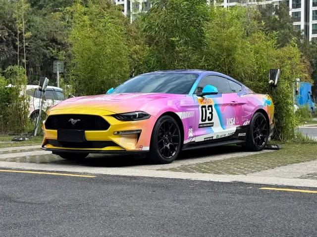 Фотография автомобиля — Ford Mustang