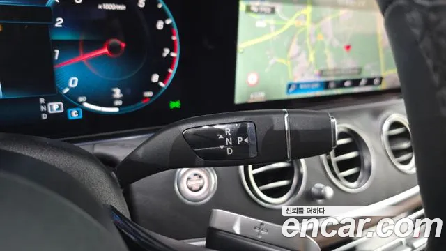 Mercedes-Benz E-Class — Фото автомобиля 9