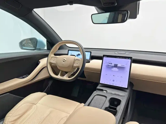 Nio ET5 — Фото автомобиля 22