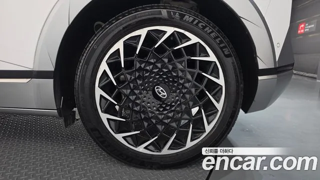 Hyundai Ioniq 5 — Фото автомобиля 6