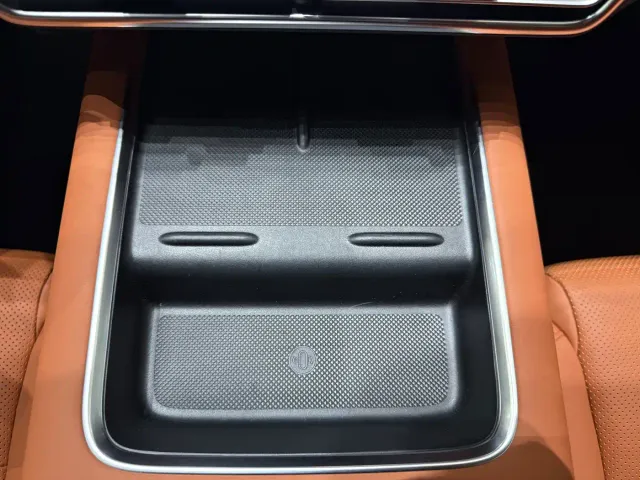 Li Auto L7 — Фото автомобиля 12
