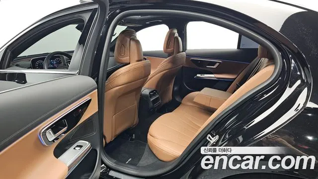 Mercedes-Benz E-Class W214 — Фото автомобиля 17