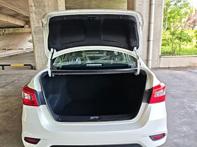 Nissan Sylphy — Фото автомобиля 18