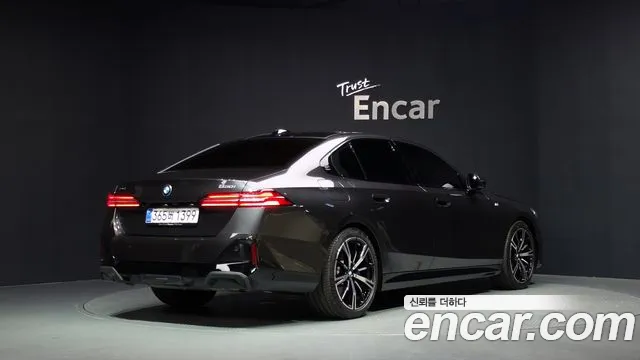 BMW 5-Series 5 серия (G60) 530i xDrive M Sport — Фото автомобиля 2
