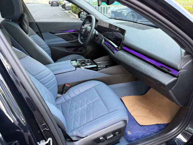 BMW i5 — Фото автомобиля 14