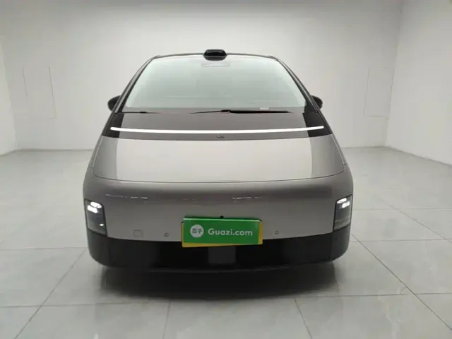 Li Auto MEGA — Фото автомобиля 2